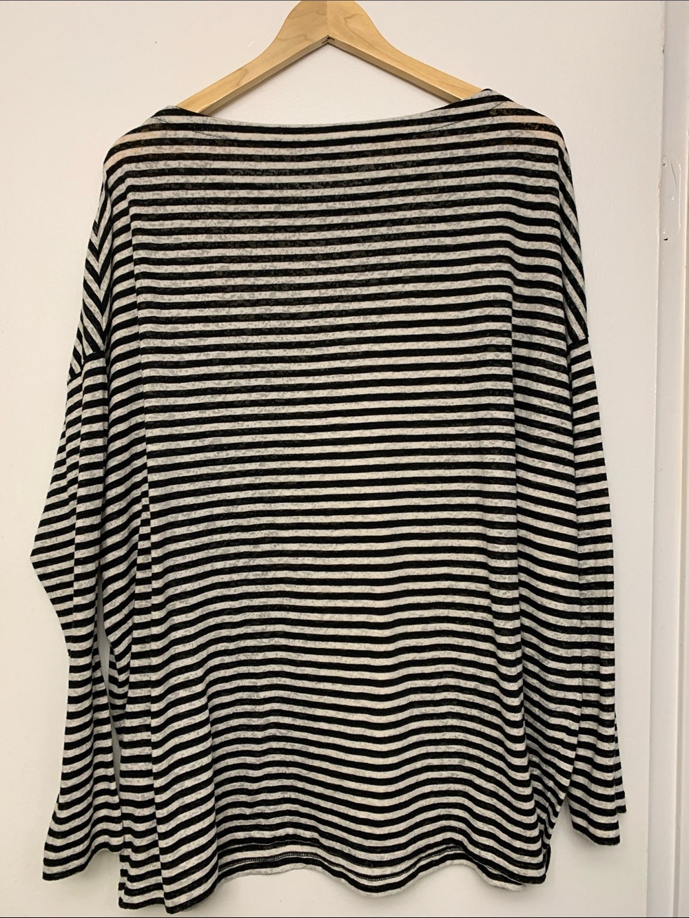 AllSaints Black & White Striped Tee in Large super light airy long sleeve comfy - Picture 6 of 6